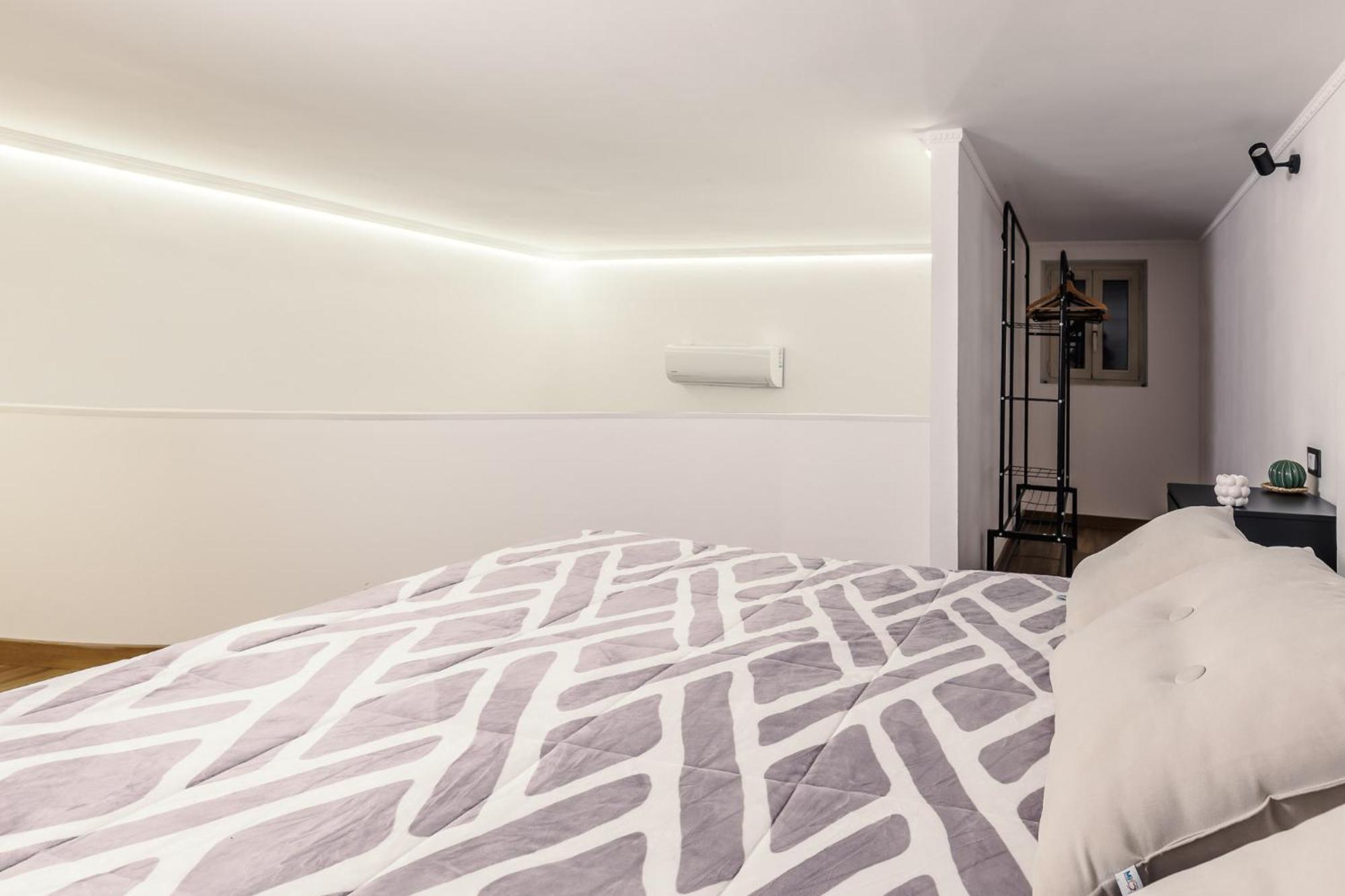 Nvmen Apartment Colosseo Rome Bagian luar foto